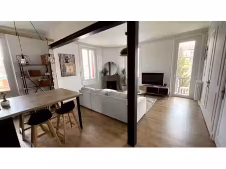 t2 rénové avec balcon et garage à chamalières