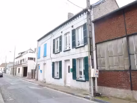 belle maison en briques