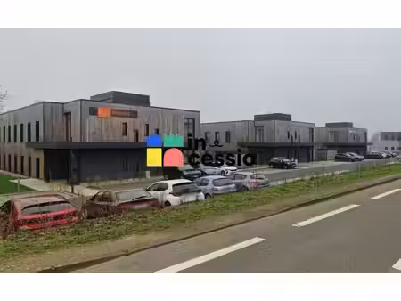 location bureaux rouillon 72700 228m²