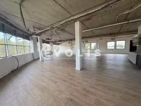 location bureaux 36m² à 855m²