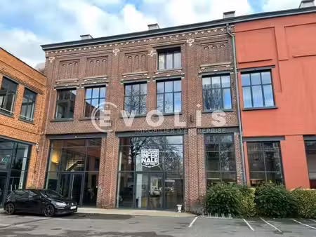 location bureaux 243m² à 1600m²