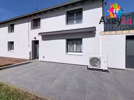 a vendre - perreux - maison entièrement rénovée avec trois chambres  terrasse  terrain et 