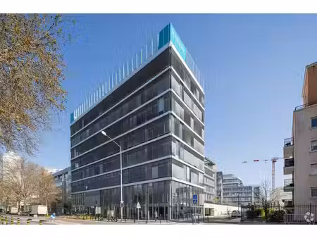 location bureaux 19653m²