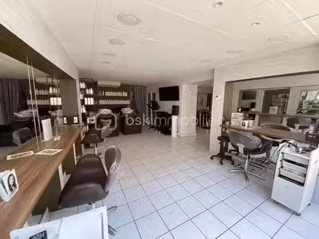 vente locaux professionnels à montluel (01120)  40 000 €