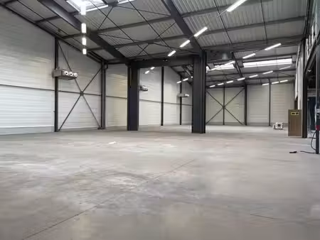 location local d’activités 4687m²