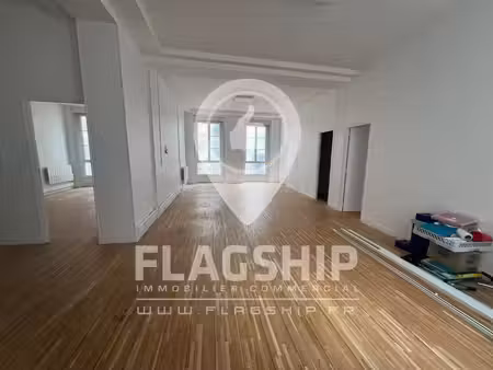 location bureaux paris 75002 122m²