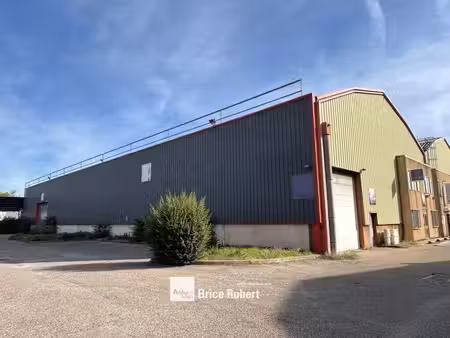 location local d’activités 1030m²