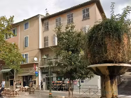location appartement 3 pièces 75m² le beausset 83330