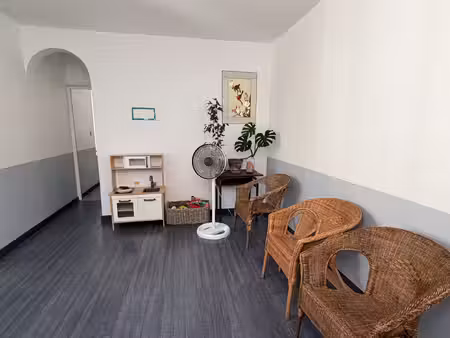 location local professionnel 40m² toulon 83000