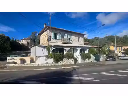 vente locaux professionnels 14 pièces 400 m² à roquefort-les-pins (06330)  1 450 000 €