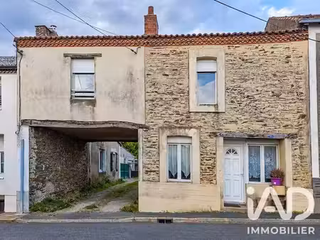 vente maison 4 pièces 83 m² à montrevault (49110)  140 000 €