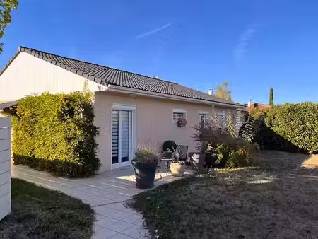 vente maison 4 pièces 105 m² à bourg-en-bresse (01000)  230 000 €