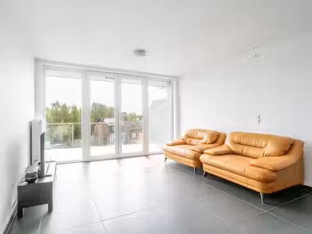 studio avec belle terrasse dans l’hyper centre de bastogne