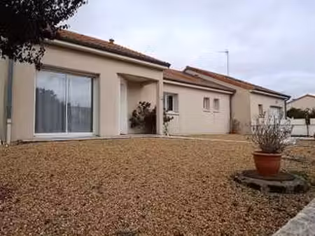 vente maison à vihiers (49310) : à vendre / 128m² vihiers