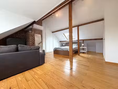 beau studio de 30m2 dans une maison familiale avec terrasse