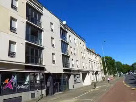location garage box et parking à angers centre (49000) : à louer / angers centre