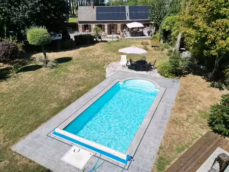 fermette à la campagne  avec piscine et jardin sur 18 ares