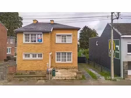 superbe maison - 4f - panneaux solaire - garage + jardin !!