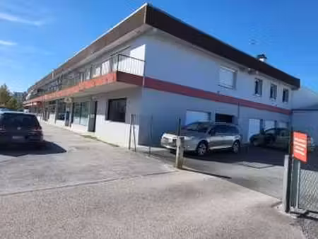 location appartement 3 pièces à baume-les-dames (25110) : à louer 3 pièces / 98m² baume-le