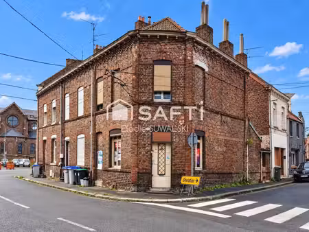 un emplacement en centre-ville et un potentiel à exploiter : à vous d’imaginer la suite !