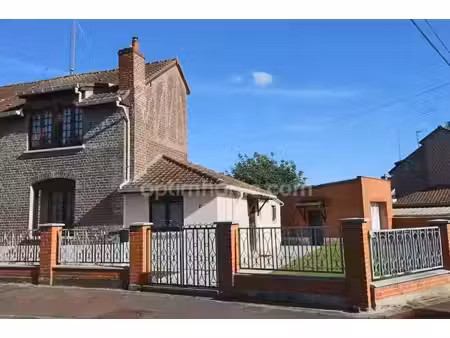 roubaix - aux confins de hem et croix beaumont - maison à potentiel sur grand terrain