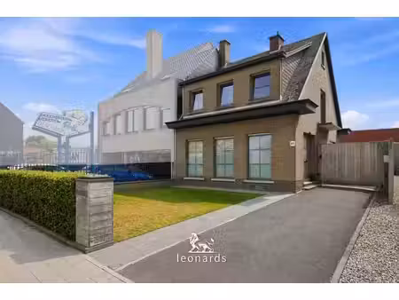 maison 3 façades avec atelier à wevelgem