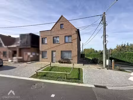 frezenbergstraat 38  8980 zonnebeke
