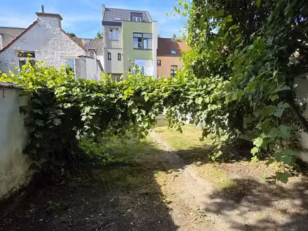 laeken - appartement 1 chambre jardin privatif  proche métro