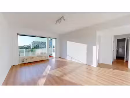 pêcheries: lumineux appartement 2 chambres +/- 74m2 renove