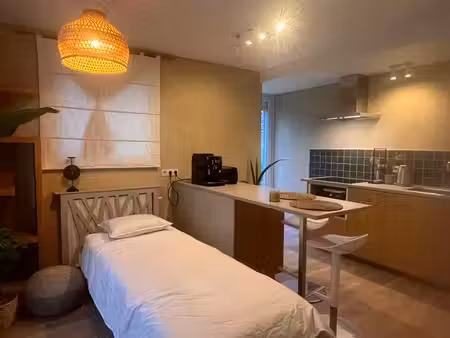 studio moderne à louer à auderghem