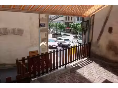 maison de village avec terrasse