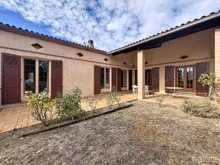 auzeville tolosane maison familiale de 188 m² sur une parcelle d'environ 1000 m²