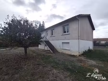 prahecq - maison sur sous-sol  3 chambres