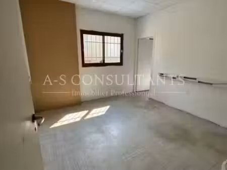 local commercial à louer