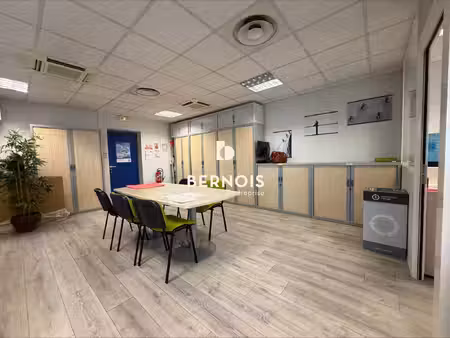 location local professionnel 70m² la valette du var 83160