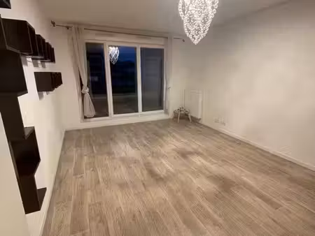 appartement f3 lumineux 68 m² avec balcon & parking – 50 m gare éragny-sur-oise
