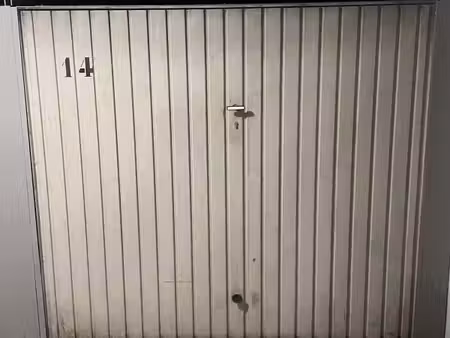 garage/box 12 m² orleans