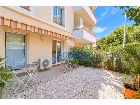 appartement t3 de 66 m2 avec deux jardins dans une résidence