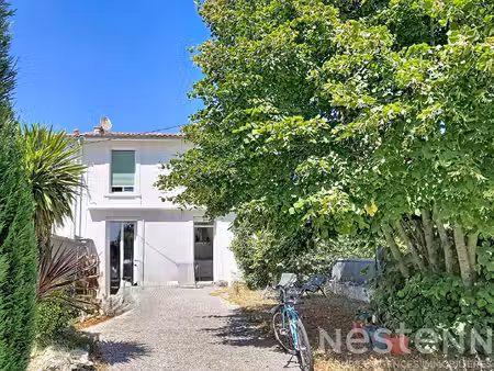 maison 5 pièces à vendre à saint-palais-sur-mer  à 1 5 km de la plage - rare sur le marché
