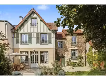 le chesnay bas plateau saint antoine - maison 7 ch. avec jardin