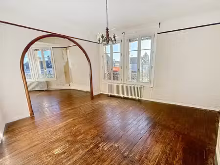 appartement de 55 m² - centre de laon