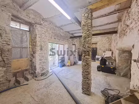 cévennes : rez-de-jardin 62 m2 garage et caves