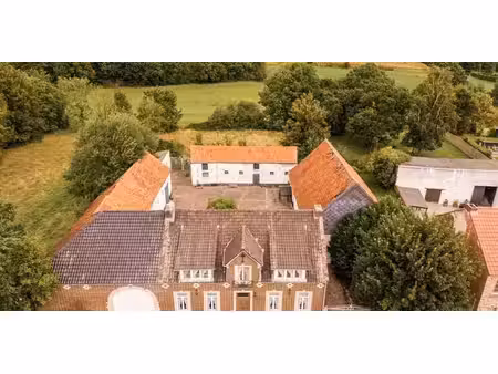 ferme à vendre à kumtich pour € 752.500 avec 5 chambres à coucher