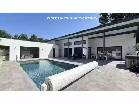 vente maison 4 pièces 233 m² à bénesse-maremne (40230)  1 363 000 €