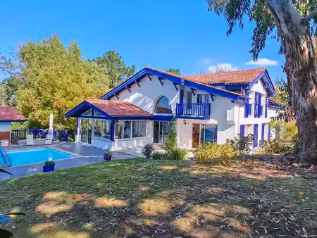 vente maison 8 pièces 252 m² à saint-jean-de-luz (64500)  1 780 000 €