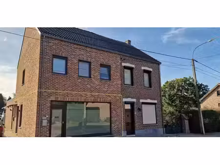bien commercial à louer à genk pour € 675