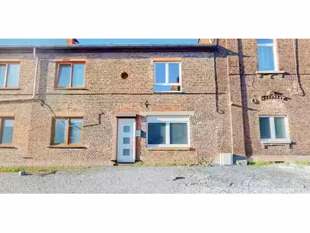 maison à louer à haine-saint-pierre pour € 770 avec 1 chambre à coucher