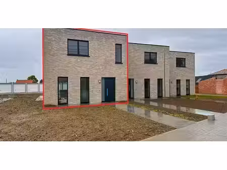 maison à louer à woesten pour € 990 avec 3 chambres à coucher