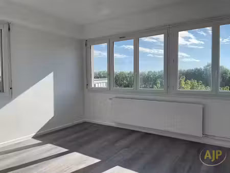 vente appartement 4 pièces 85.44 m² à saintes (17100)  175 800 €