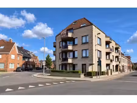 roeselare - zeer lichtrijk appartement met 2 slaapkamers  2 terrassen en dubbele garage